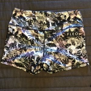 Fleo Power Hi-Rise shorts